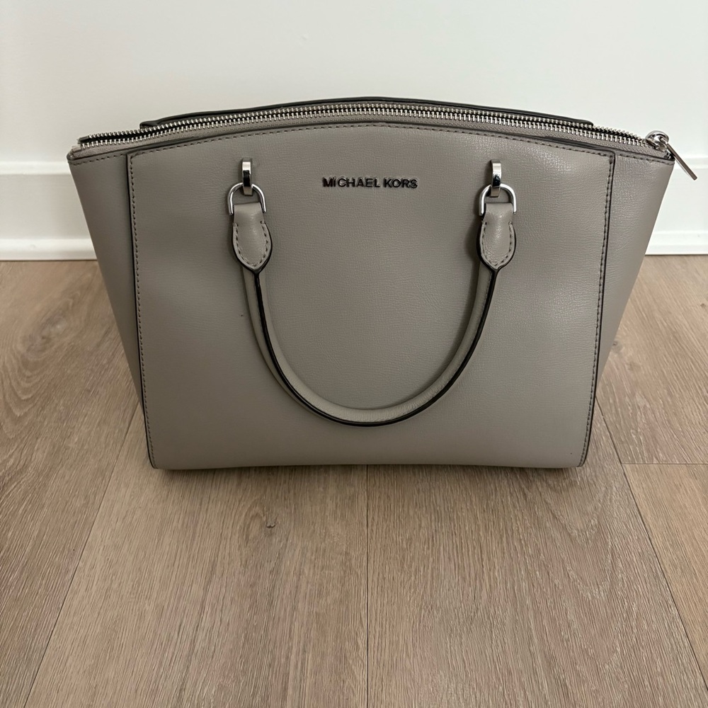 Michael Kors Womens Handbag Purse Medium Gray Silver Satchel Crossbody